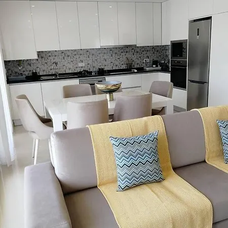 Dream Holiday Ii - Beautifull Spot Apartment Nazare